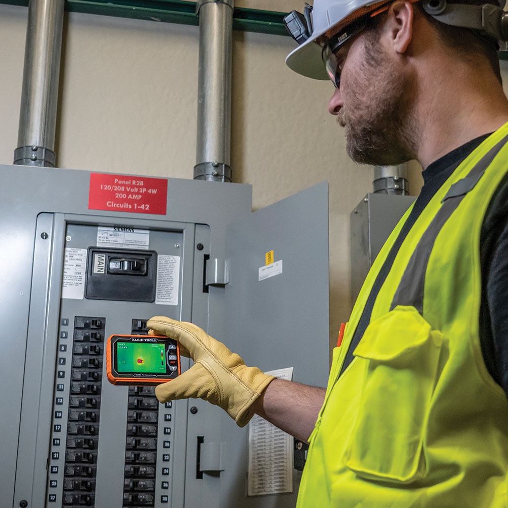 Şarj Edilebilir Profesyonel Termal Kamera, 49.000 Piksel, Wi-Fi Veri Aktarımı